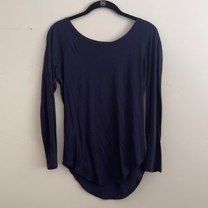 Lululemon navy blue long sleeve shirt